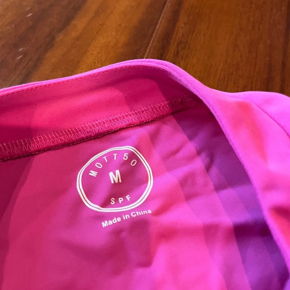 Mott50 Pink Rash Guard‎ Swim Long Sleeve Top Ruche Zip SPF Cover Up Size Medium